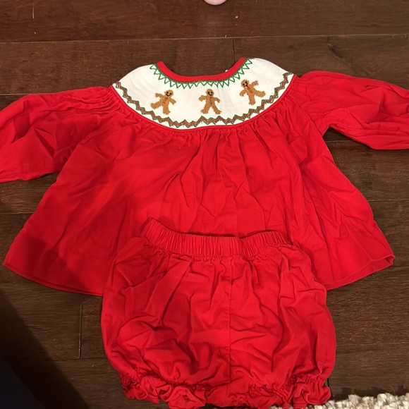 Stitch Fish red corduroy baby outfit with embroideded collar - Picture 2 of 4
